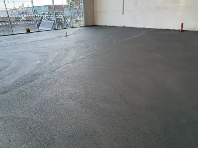 Commercial floor screed laid by JAM Floor Screeding